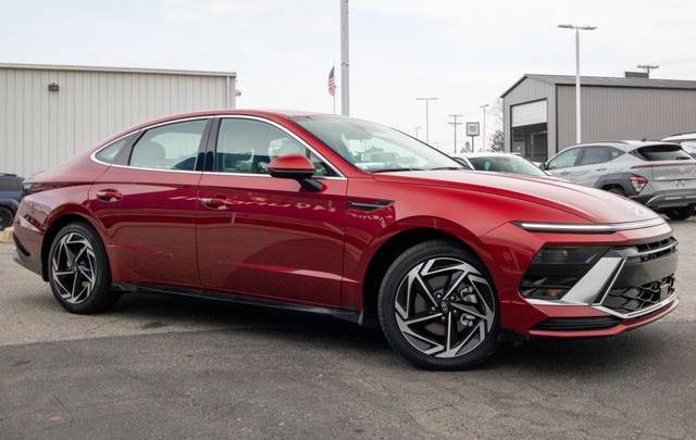 New 2026 Hyundai Sonata SEL Sport FWD